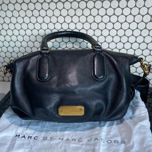 MARC BY MARC JACOBS black leather handbag